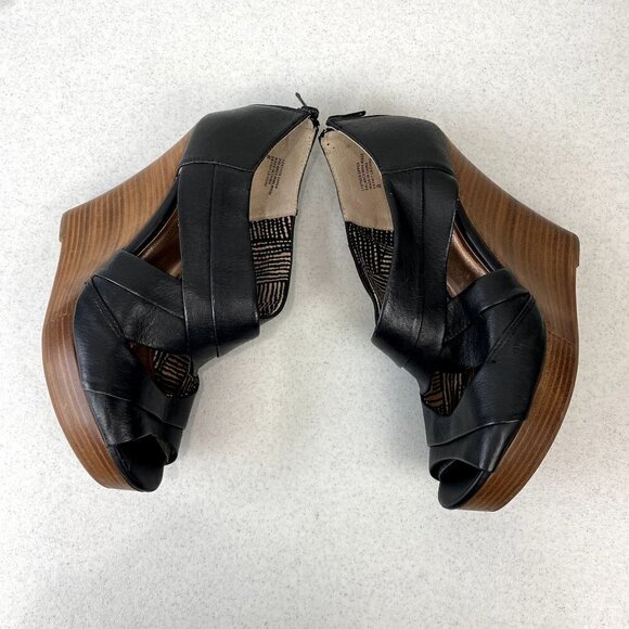 Seychelles Black Leather Risky Business Wedge Sandals 8 - Picture 8 of 12